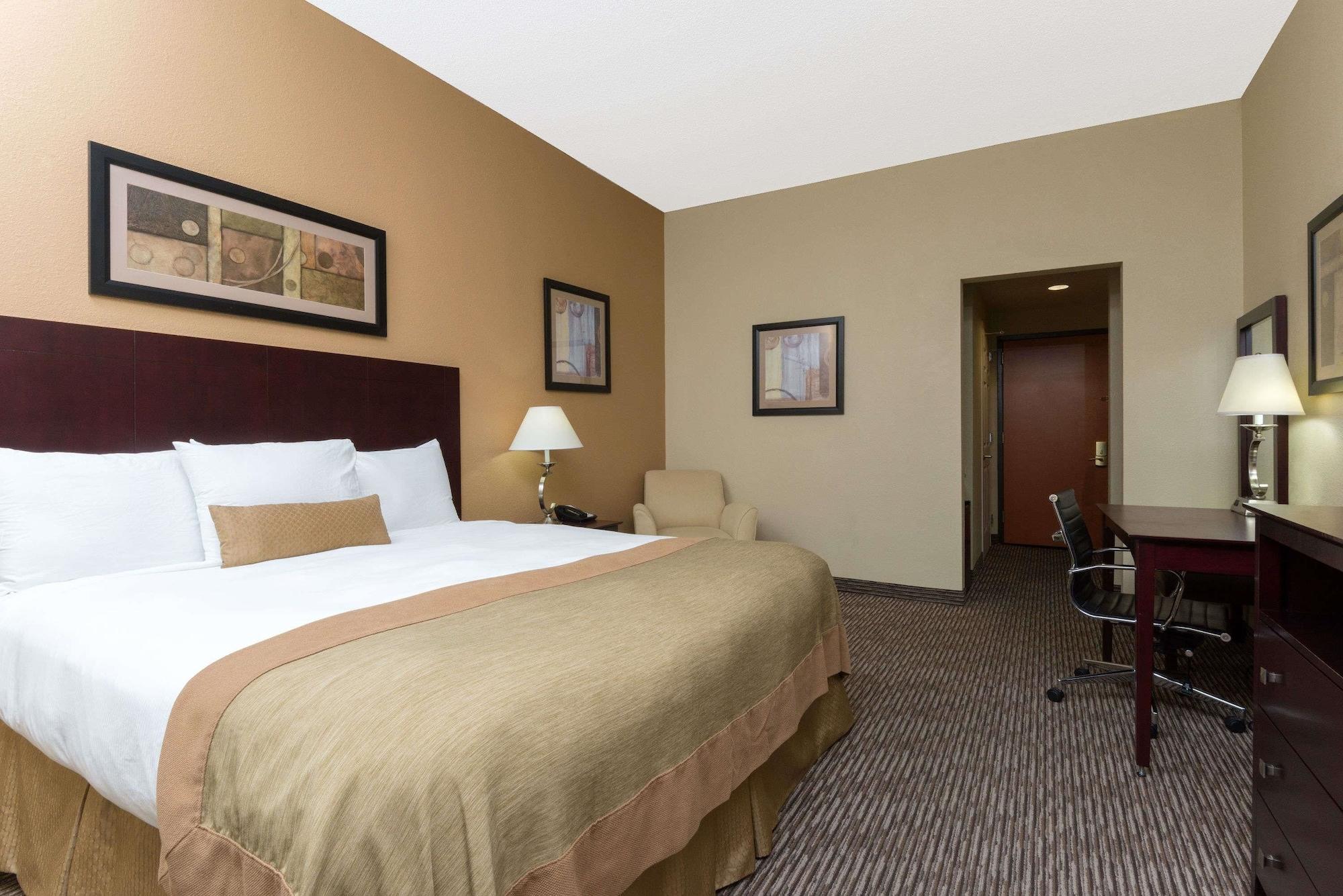 Wingate By Wyndham Dayton -