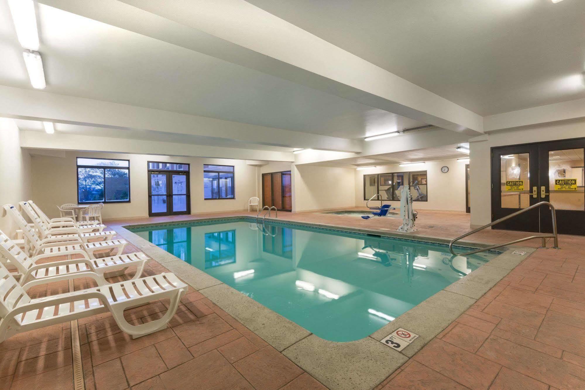 Hotel Wingate By Wyndham Dayton - Fairborn