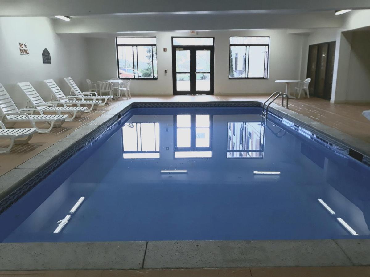 Wingate By Wyndham Dayton - 3*